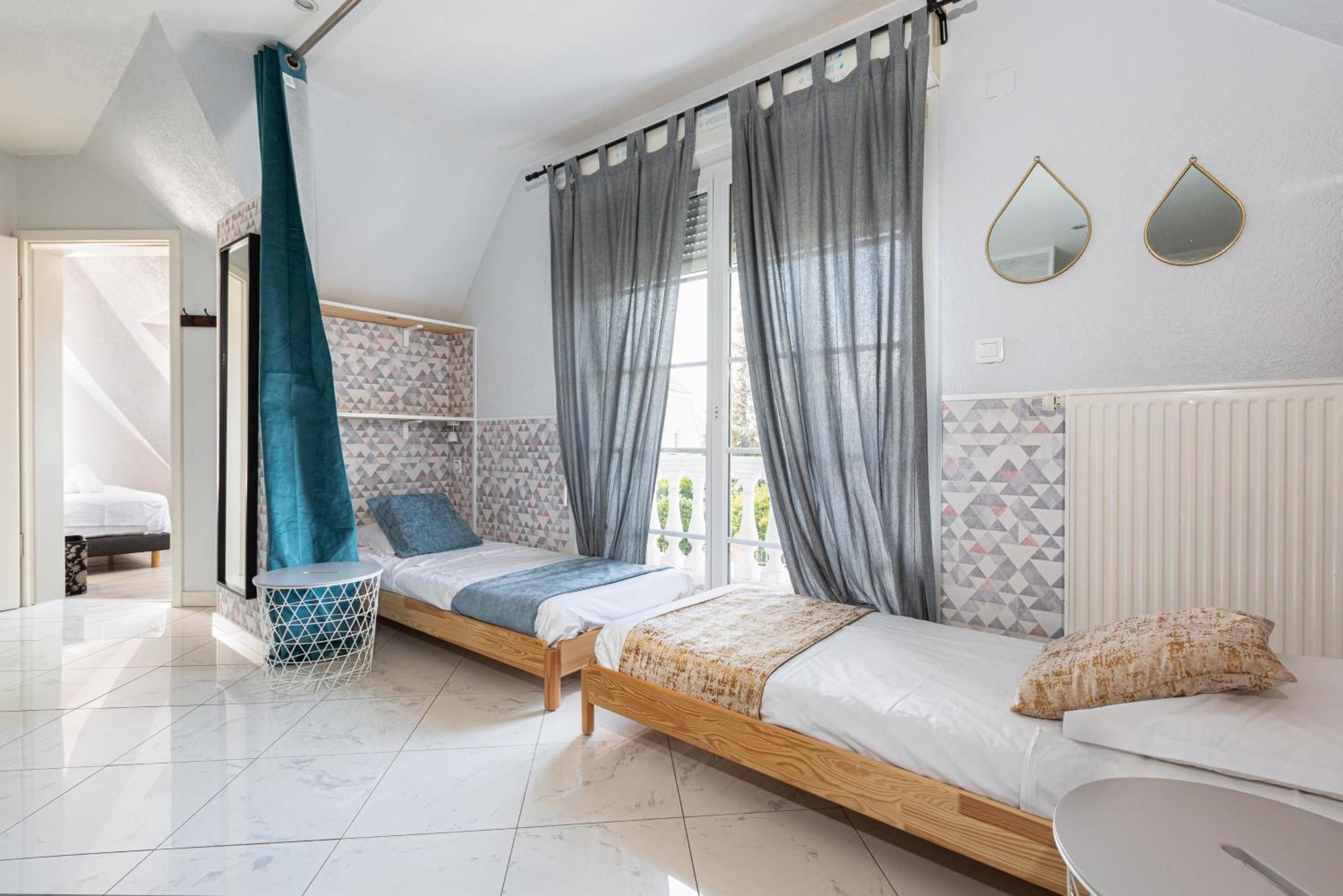 Gites Spa Strasbourg - Villa Ours - Spa Prive, Sauna, Borne D'Arcade, Babyfoot Ittenheim 외부 사진
