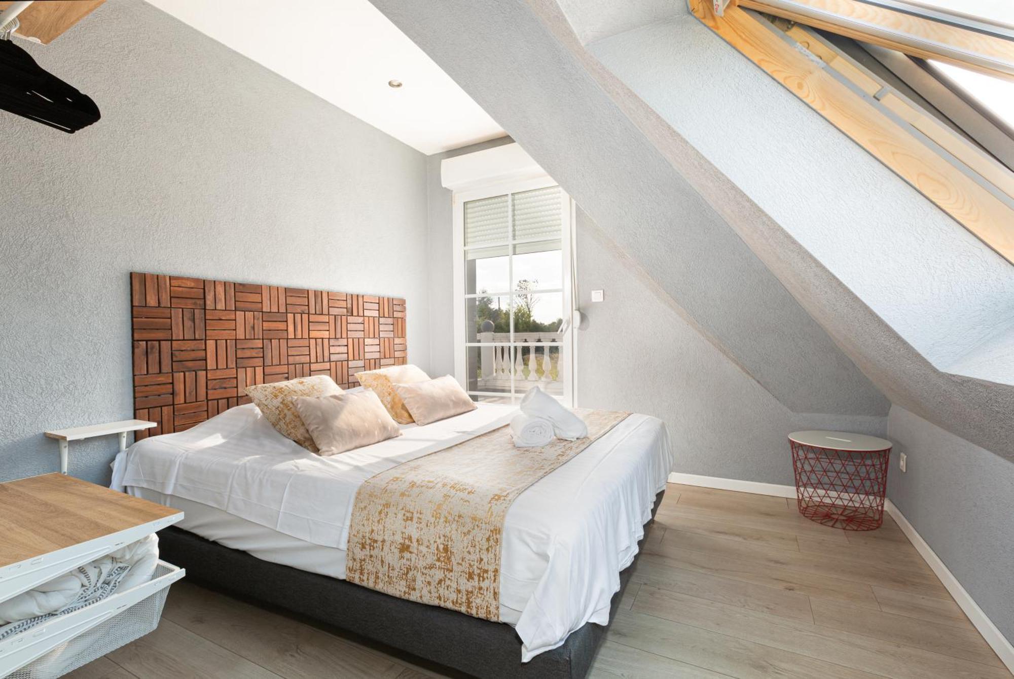 Gites Spa Strasbourg - Villa Ours - Spa Prive, Sauna, Borne D'Arcade, Babyfoot Ittenheim 외부 사진
