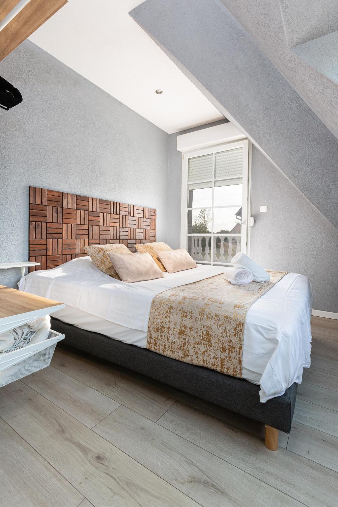 Gites Spa Strasbourg - Villa Ours - Spa Prive, Sauna, Borne D'Arcade, Babyfoot Ittenheim 외부 사진